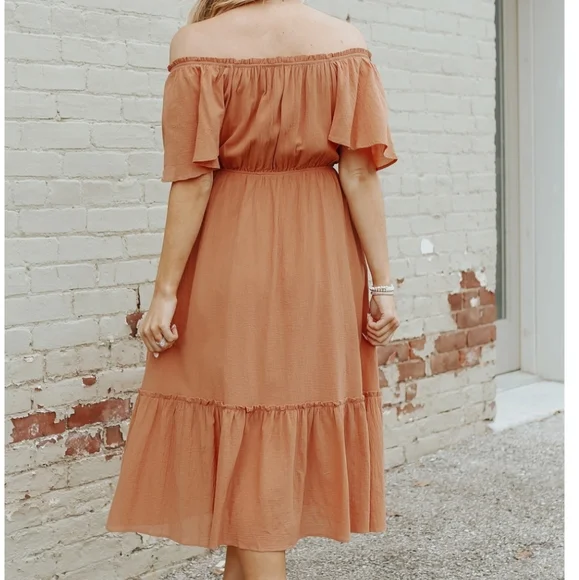 New! Off the shoulder button detail clay midi dress - Picture 6 of 10